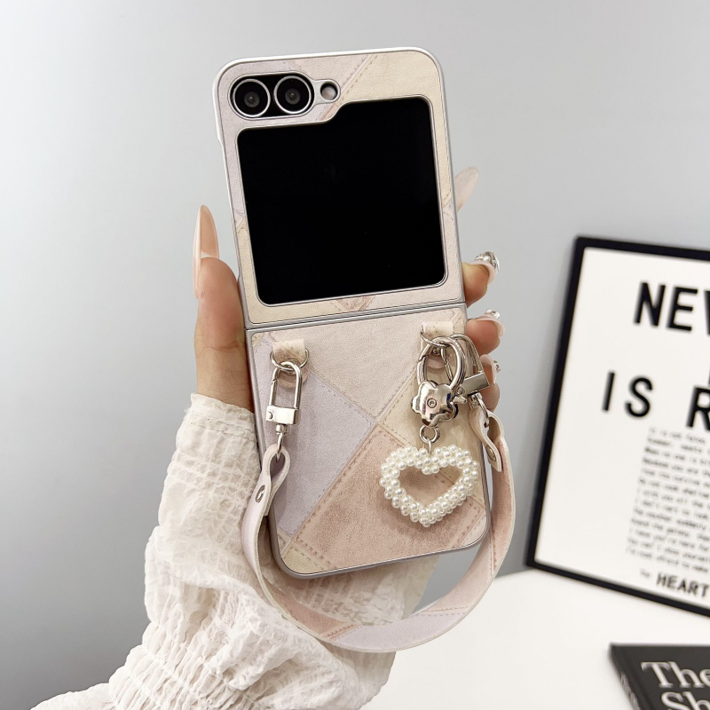 Galaxy Z Flip Pearl Heart Handle Case – Patchwork Protective Mini Bag